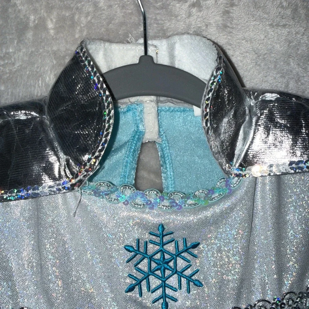 Disney Frozen Elsa Costume Sz 5-6 Velvet Dress Cape Halloween Dress Up Snowflake